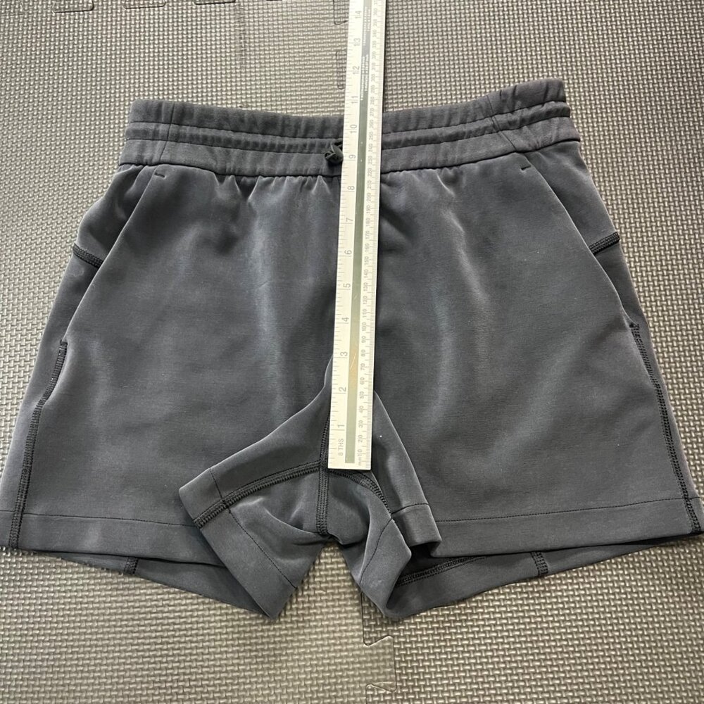 Lululemon Womens Black Recycled Polyester Blend Drawstring Waist Shorts Size 4 - Picture 3 of 5